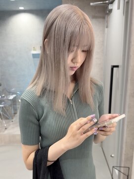 シー(shii..) 《shii..》#ホワイトベージュ#ハイトーンカラー