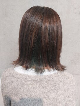 タエビスアリッサム(Taebis Alyssum) インナーカラー(イルミナカラー、白髪ぼかし)