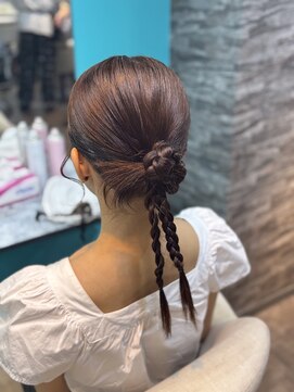 リエラ 新宿(RIERA) カチモリヘア