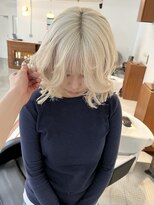 リヴ ウメダ(LIV umeda)&nbsp;ホワイトブロンド/ハイトーン/トリプルカラー【梅田】