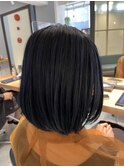 暗髪ネイビーブルー×ナチュラル縮毛矯正×ボブスタイル