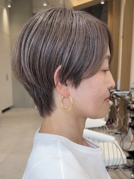 ソワネ 表参道(soigne) 表参道白髪ぼかしハンサムショートカットアッシュブラウン30代