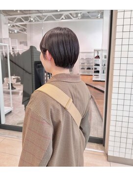 シロ(siro) みみかけショート