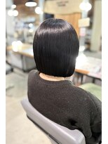 ザ ラボ アングゥ(The Labo ungu)&nbsp;ぱっつんボブ/地毛風カラー