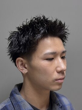 グロウ 博多店(growth) スパイキーショート