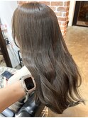 ハンサムショートレイヤーカットミルクティーベージュハイトーン