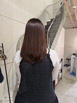 アトレ アネックス(attrait ANNEX)&nbsp;ピンクセミロング × 質感カラーで叶える大人っぽさ