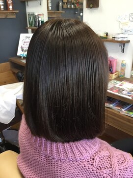 リジオ ヒップ(RiZiO H.I.P) Lowウェイトミディアムボブ