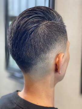 リバティ(LIBERTY) 黒髪暗髪爽やか系スキンフェード