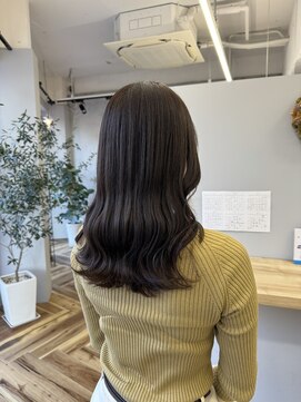 モノトーングレージュカラー【三國麗奈】