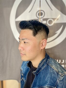 フジヤマバーバーショップ エビス(FUJIYAMA BARBER SHOP ebisu) サイドパート