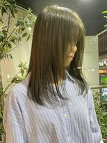 ヘアーアンドメイク ビス(HAIR&MAKE bis)&nbsp;オリーブカラー【西尾瑠華】