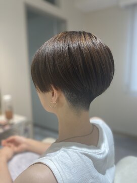 エミィ(emii.) ハンサムショート