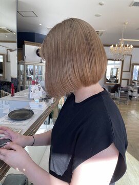 コワファースト 大分(COIFF1RST) ブリーチ有りのベージュカラー