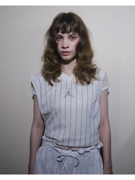 ランプ 代官山(the lamp) ブラウンベージュレイヤースタイルくびれミディ大人美人