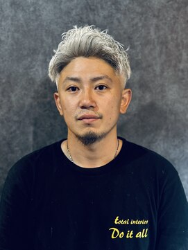 ベース(BASE) Cafe&Barber BASE×ホワイトスパイキー