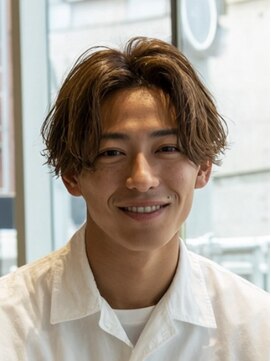 メンズ ルシードスタイル アウラ 松戸市五香(LUCIDO STYLE Aura) ショートセンターパート×ニュアンスサーフ/松戸/ハイトーン/柏