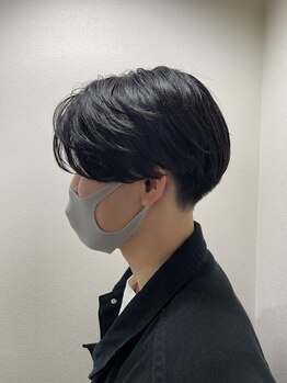 アズーラ 経堂(AZURA)の写真/《メンズカジュアルもおまかせください》再現性の高いカットで、頭の形がキレイに見えるスタイルに＊