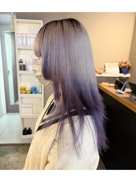 派手髪・ハイトーンカラー・デザインカラー・ブリーチ専門美容室 デザインカラー