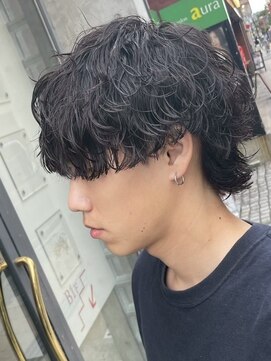 アウラ(AURA) 盛岡メンズカットメンズパーマセンターパートスパイキーショート