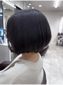 ショートボブ