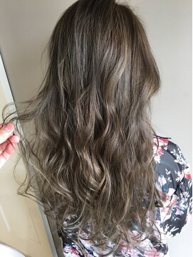 ビーヘアサロン(Beee hair salon) 【渋谷Beeehair/山森伴利】A/W NewStyle