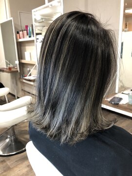 デザインサロンリア(design salon Lia) ダークトーンバレイヤージュ