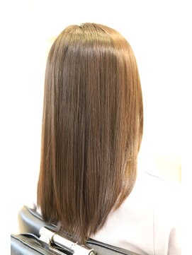 ルスリー 田園調布店(Lsurii) 田園調布髪質改善｜純度100％トリートメント＋カット＋縮毛矯正