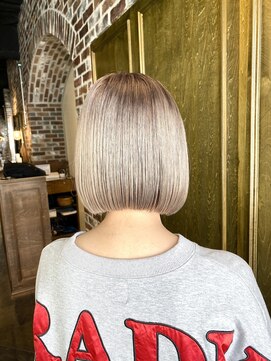 エイミー(Aimee) Aimee 切りっぱなし×ホワイトベージュ