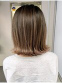 エアタッチボブ_外ハネボブセクションカラー_ba397071