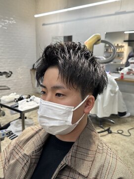 ザデイ カットアンドカルチャーショップ(THE DAY CUT&CULTURE SHOP) 爽やかアップバング[メンズカット/アップバング]