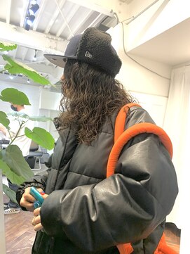 ラレイ ハラジュク(Lalei harajuku) スパイラルパーマ/パーマ女子/ミディアムスパイラルパーマ