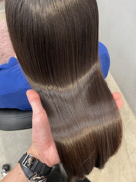 クム(kumu) 【kumu】 ロングレイヤー/グレージュ/栄/名古屋