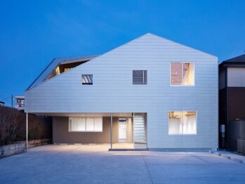シーズ(Seeds)の写真/様々な強みをもつ実力派スタイリストが揃っているので、あなたに合ったスタイリストがきっと見つかる＊
