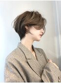 白髪ぼかしハイライト耳掛けひし形小顔丸みショートボブルフ横浜