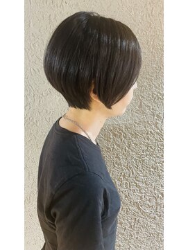 ハートボックス 四谷店(Heart box) ツヤで魅せる大人ショート