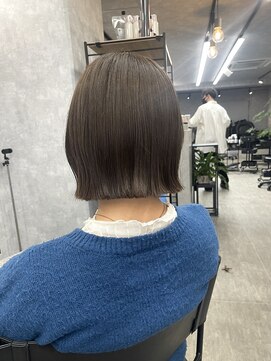 イデアル(Ideal) ボブ/ミニボブ/切りっぱなしボブ/外ハネ/外ハネボブ/前下がり