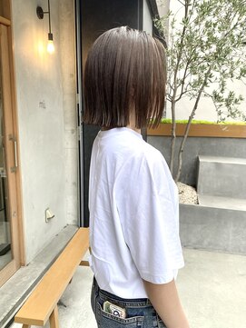 ミー(mii) ボブ/オリーブブラウン