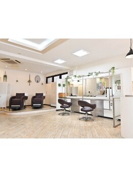 リピーター続出！地域に愛される人気サロン◎アットホームで通いやすいのが嬉しい"sprity"♪