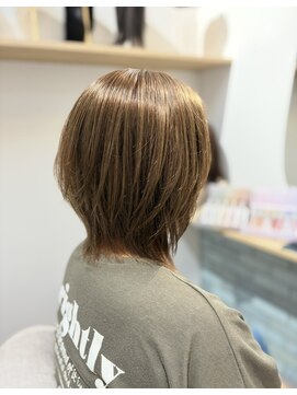 ソウ(SOU 想) 《楽ちんスタイル》外はねウルフで軽やかスタイル♪