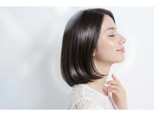 繰り返す施術で頭皮が老ける…とお悩みの方へ。薬剤の酸化を防ぐ「抗酸化ケア」で10年後の美髪を守る
