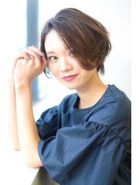 ロビー(LOBBY) 『LOBBY』 渡辺 大人可愛いショートボブ