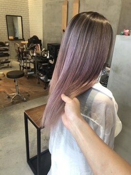 リリ(Riri) ホワイトラベンダー