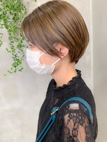 テトヘアー(teto hair) ショートボブ、ミルクティベージュ、ブリーチカラー、グレージュ