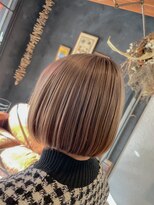 フロー(Flow) ミニボブ×ベージュ【岩本大樹】