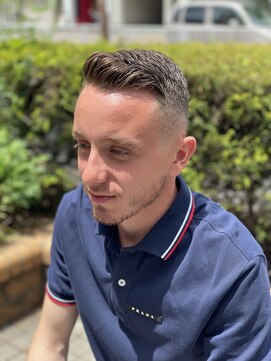 フォーコーナーズカットショップフェイビーズ 名古屋西(FourCornersCutShop favey's) スキンフェード【刈り上げ】【メンズカット】