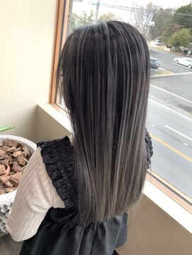 ヴァンカウンシル Kuwana(VAN COUNCIL) バレイヤージュ グレージュ