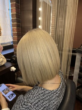 ネイトル(naitre) ホワイトベージュ