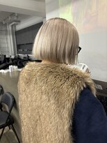 レコ 渋谷(LECO) ホワイトベージュカラーハイトーンボブ