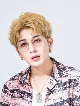 オーシャントーキョー 渋谷神南(OCEAN TOKYO) ハイトーン金髪ボックススパイキーアップバング刈り上げショート